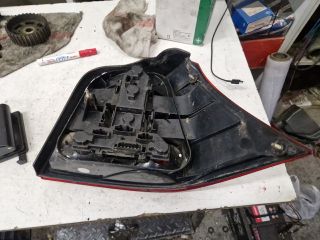 bontott VW GOLF IV Bal Hátsó Lámpa