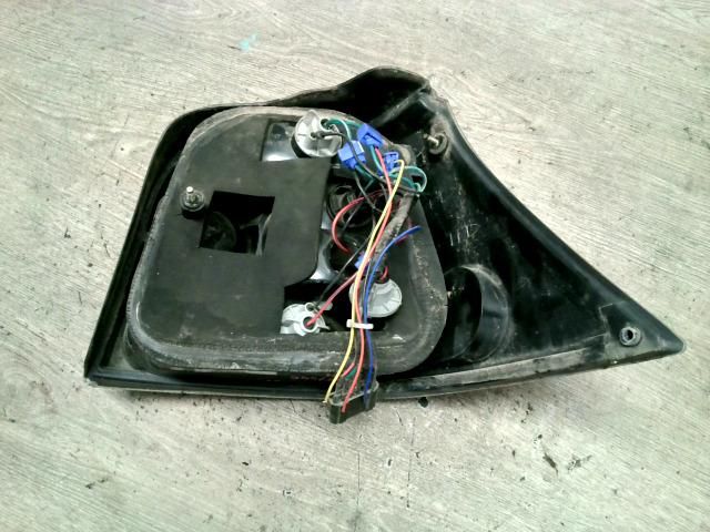 bontott VW GOLF IV Bal Hátsó Lámpa