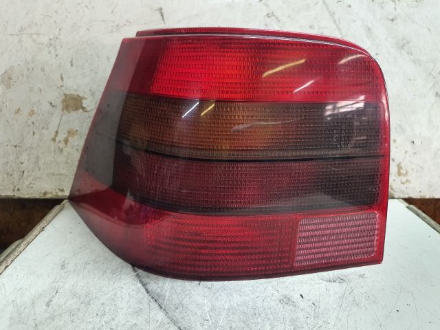 bontott VW GOLF IV Bal Hátsó Lámpa