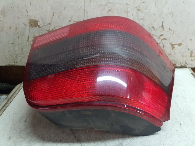 bontott VW GOLF IV Bal Hátsó Lámpa