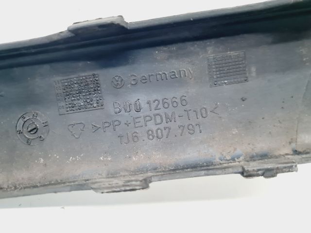 bontott VW GOLF IV Bal hátsó Lökhárító Díszléc