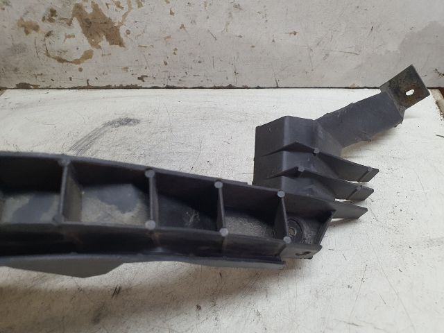 bontott VW GOLF IV Bal hátsó Oldal Lökhárító Tartó (Műanyag)