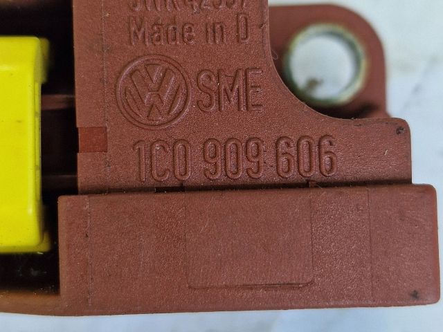 bontott VW GOLF IV Bal hátsó Oldal Ütközés Érzékelő