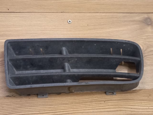 bontott VW GOLF IV Bal Ködfényszóró Lámpakeret