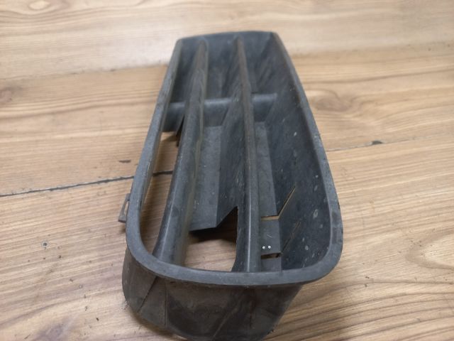 bontott VW GOLF IV Bal Ködfényszóró Lámpakeret