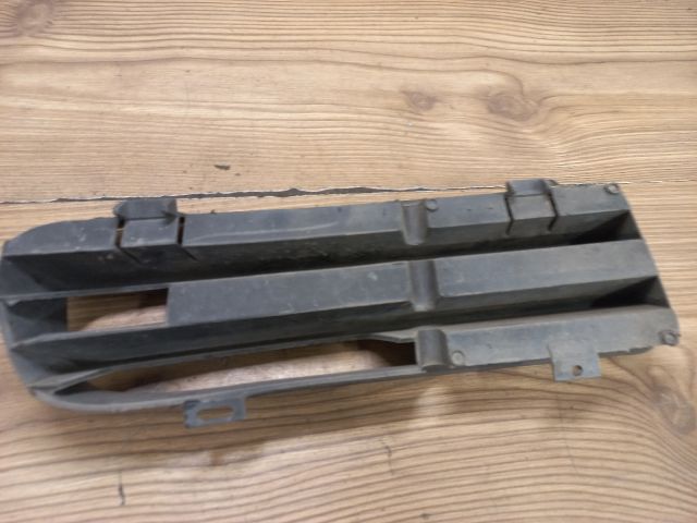 bontott VW GOLF IV Bal Ködfényszóró Lámpakeret