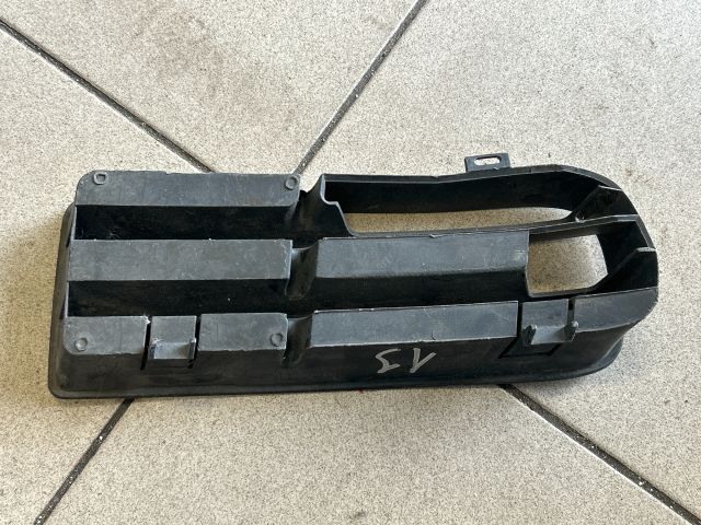 bontott VW GOLF IV Bal Ködlámpa Rács