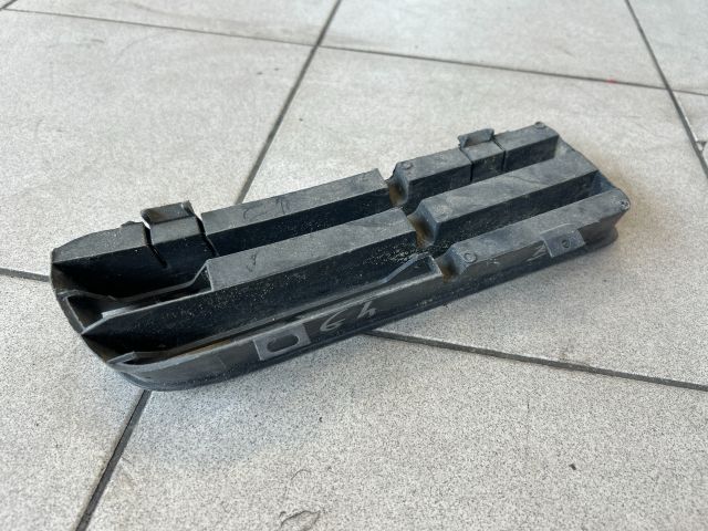 bontott VW GOLF IV Bal Ködlámpa Rács