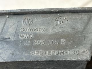 bontott VW GOLF IV Bal Ködlámpa Rács