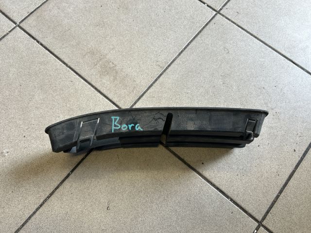 bontott VW GOLF IV Bal Ködlámpa Rács