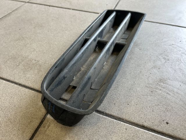 bontott VW GOLF IV Bal Ködlámpa Rács