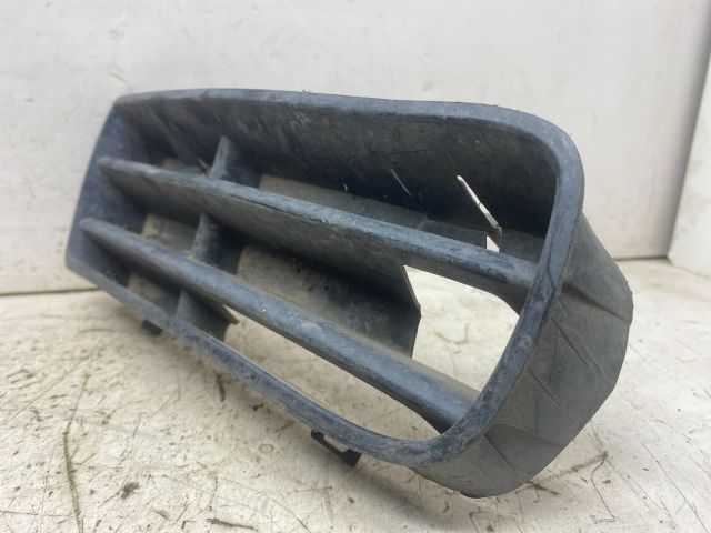 bontott VW GOLF IV Bal Ködlámpa Rács