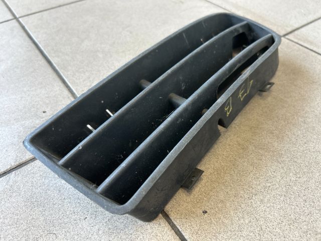 bontott VW GOLF IV Bal Ködlámpa Rács