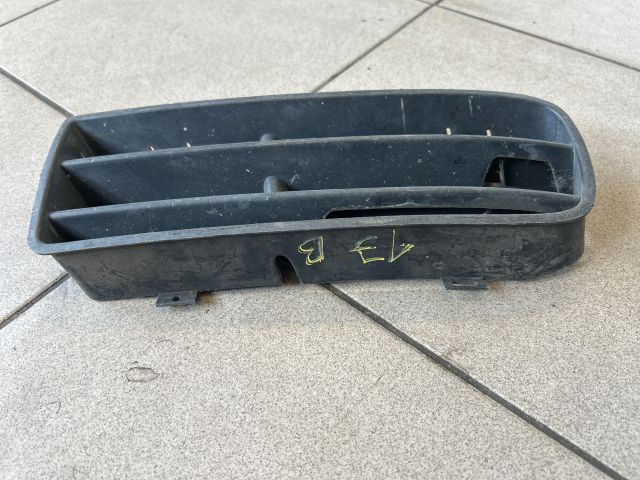 bontott VW GOLF IV Bal Ködlámpa Rács