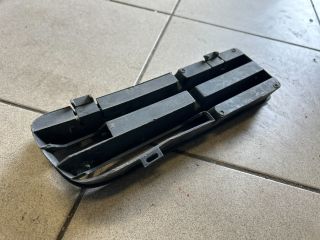 bontott VW GOLF IV Bal Ködlámpa Rács