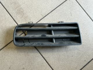 bontott VW GOLF IV Bal Ködlámpa Rács