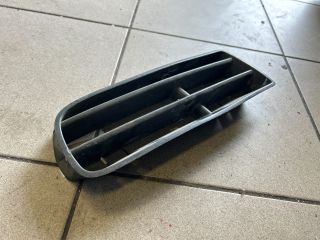 bontott VW GOLF IV Bal Ködlámpa Rács