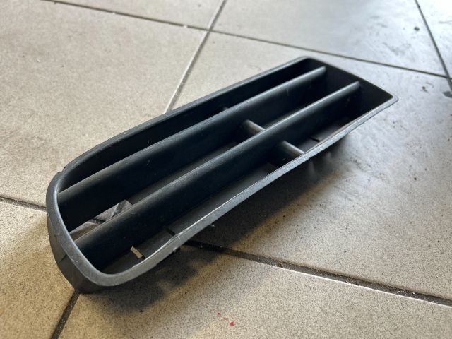 bontott VW GOLF IV Bal Ködlámpa Rács