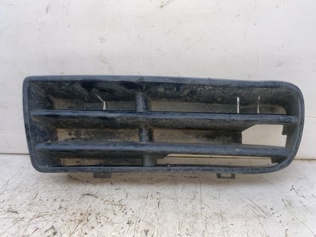 bontott VW GOLF IV Bal Ködlámpa Rács