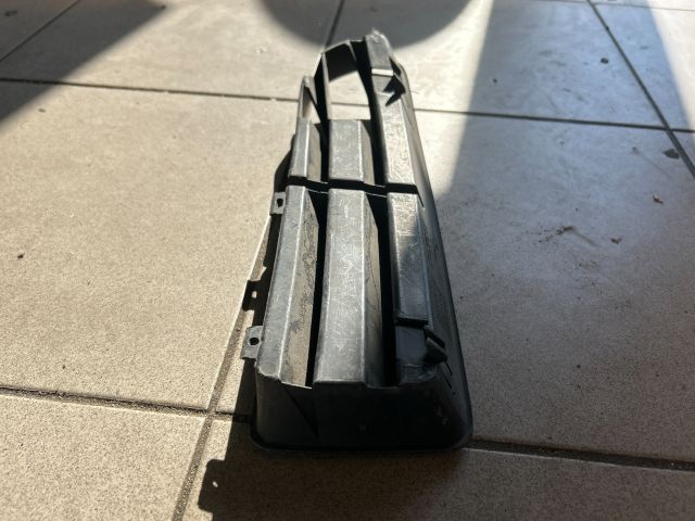 bontott VW GOLF IV Bal Ködlámpa Rács