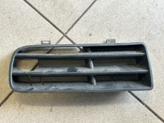 bontott VW GOLF IV Bal Ködlámpa Rács