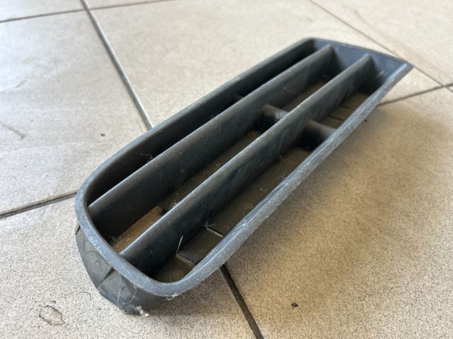 bontott VW GOLF IV Bal Ködlámpa Rács