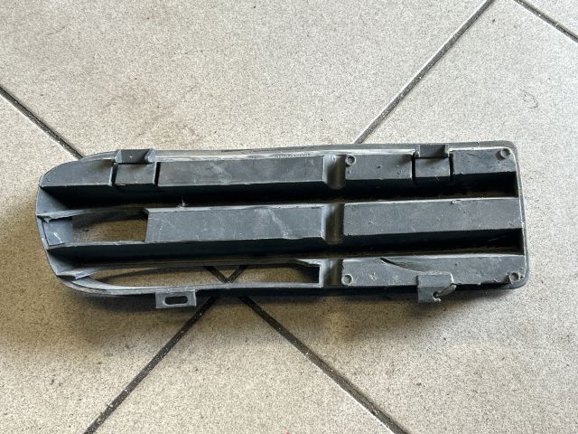 bontott VW GOLF IV Bal Ködlámpa Rács