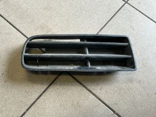 bontott VW GOLF IV Bal Ködlámpa Rács