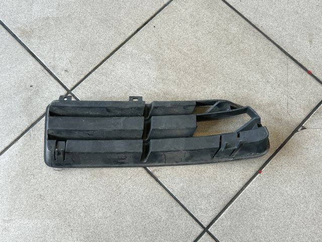 bontott VW GOLF IV Bal Ködlámpa Rács