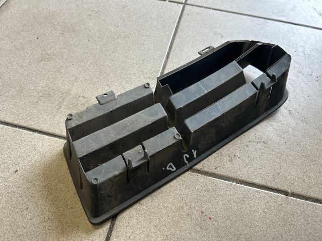 bontott VW GOLF IV Bal Ködlámpa Rács