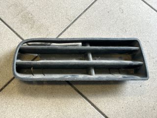 bontott VW GOLF IV Bal Ködlámpa Rács