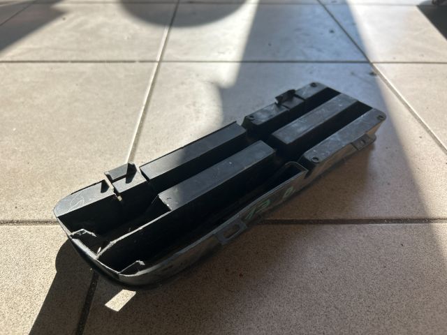 bontott VW GOLF IV Bal Ködlámpa Rács