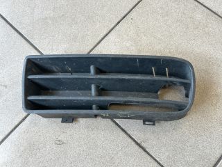 bontott VW GOLF IV Bal Ködlámpa Rács