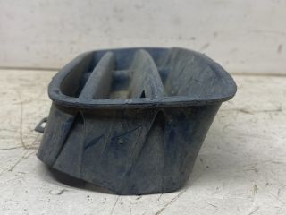 bontott VW GOLF IV Bal Ködlámpa Rács