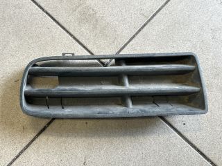 bontott VW GOLF IV Bal Ködlámpa Rács