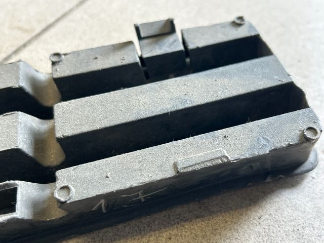 bontott VW GOLF IV Bal Ködlámpa Rács