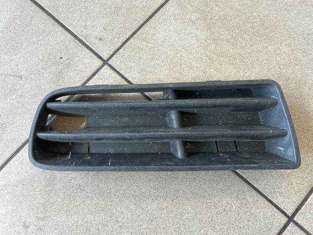 bontott VW GOLF IV Bal Ködlámpa Rács