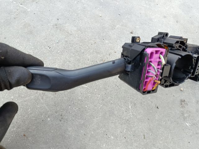 bontott VW GOLF IV Bal Kormánykapcsoló Irányjelző (Tempomatos)