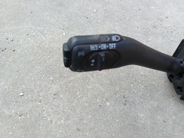 bontott VW GOLF IV Bal Kormánykapcsoló Irányjelző (Tempomatos)