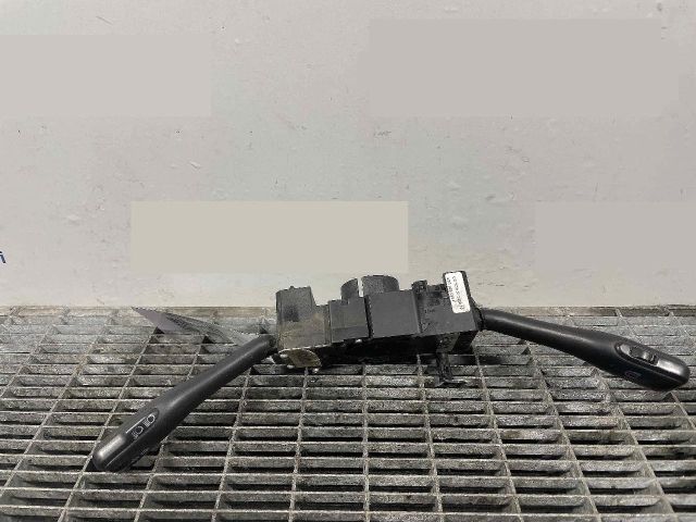 bontott VW GOLF IV Bal Kormánykapcsoló Irányjelző