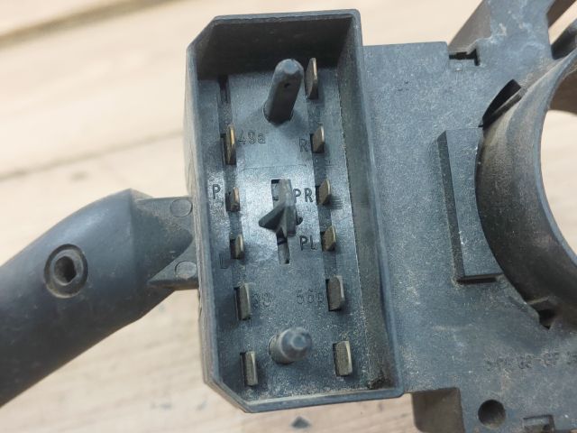 bontott VW GOLF IV Bal Kormánykapcsoló Irányjelző