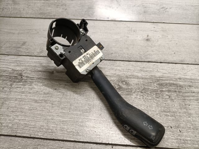bontott VW GOLF IV Bal Kormánykapcsoló Irányjelző