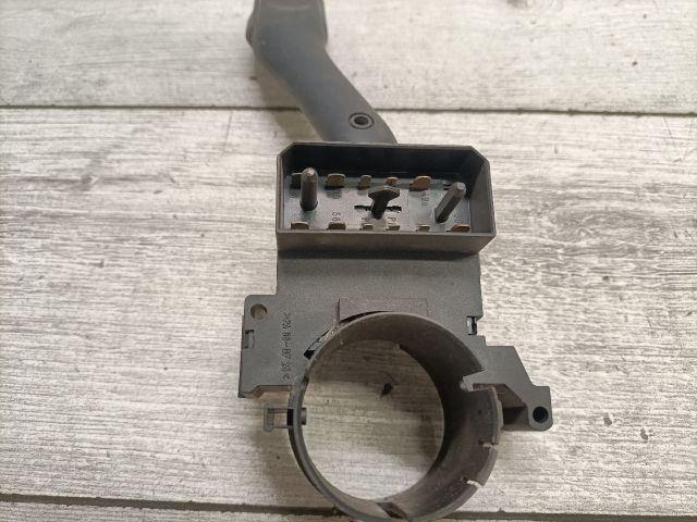 bontott VW GOLF IV Bal Kormánykapcsoló Irányjelző