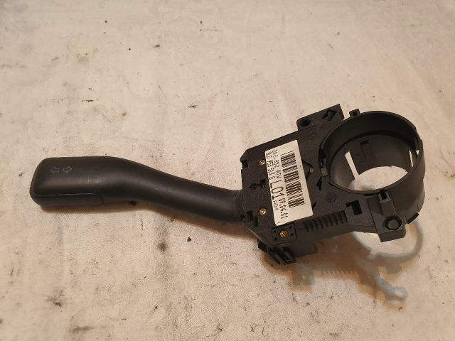 bontott VW GOLF IV Bal Kormánykapcsoló Irányjelző