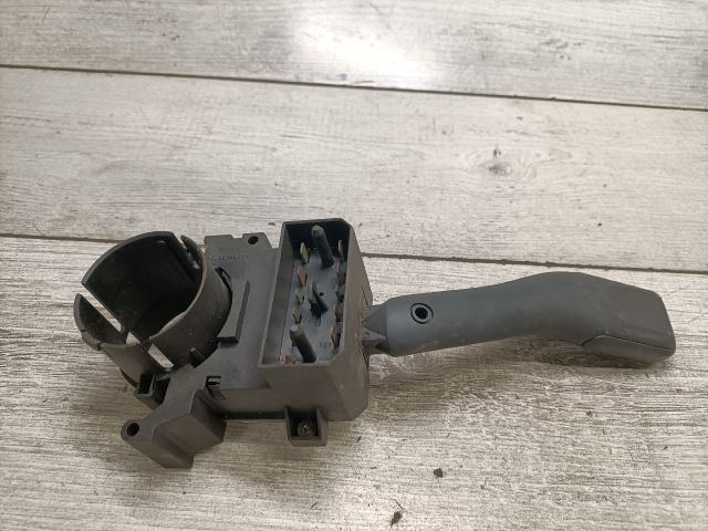 bontott VW GOLF IV Bal Kormánykapcsoló Irányjelző