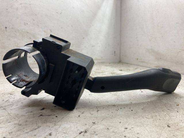 bontott VW GOLF IV Bal Kormánykapcsoló Irányjelző