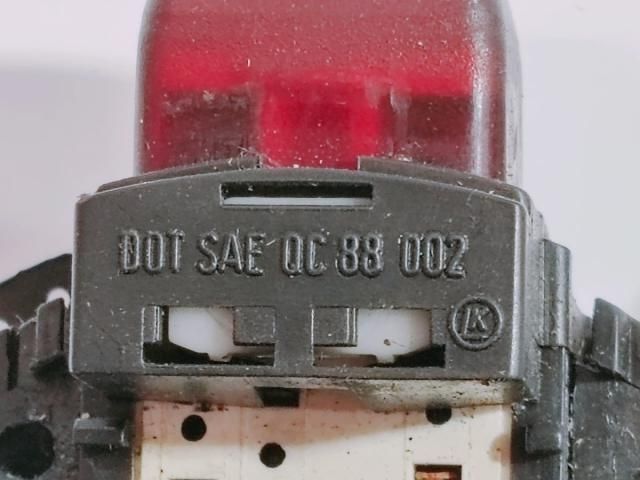 bontott VW GOLF IV Bal Kormánykapcsoló Irányjelző