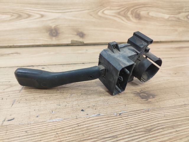 bontott VW GOLF IV Bal Kormánykapcsoló Irányjelző