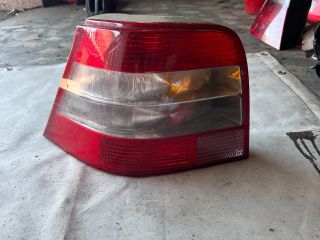 bontott VW GOLF IV Bal Külső Hátsó Lámpa