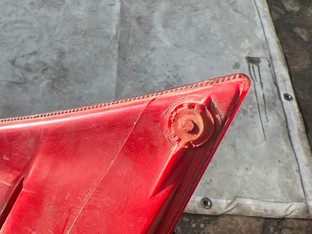 bontott VW GOLF IV Bal Külső Hátsó Lámpa